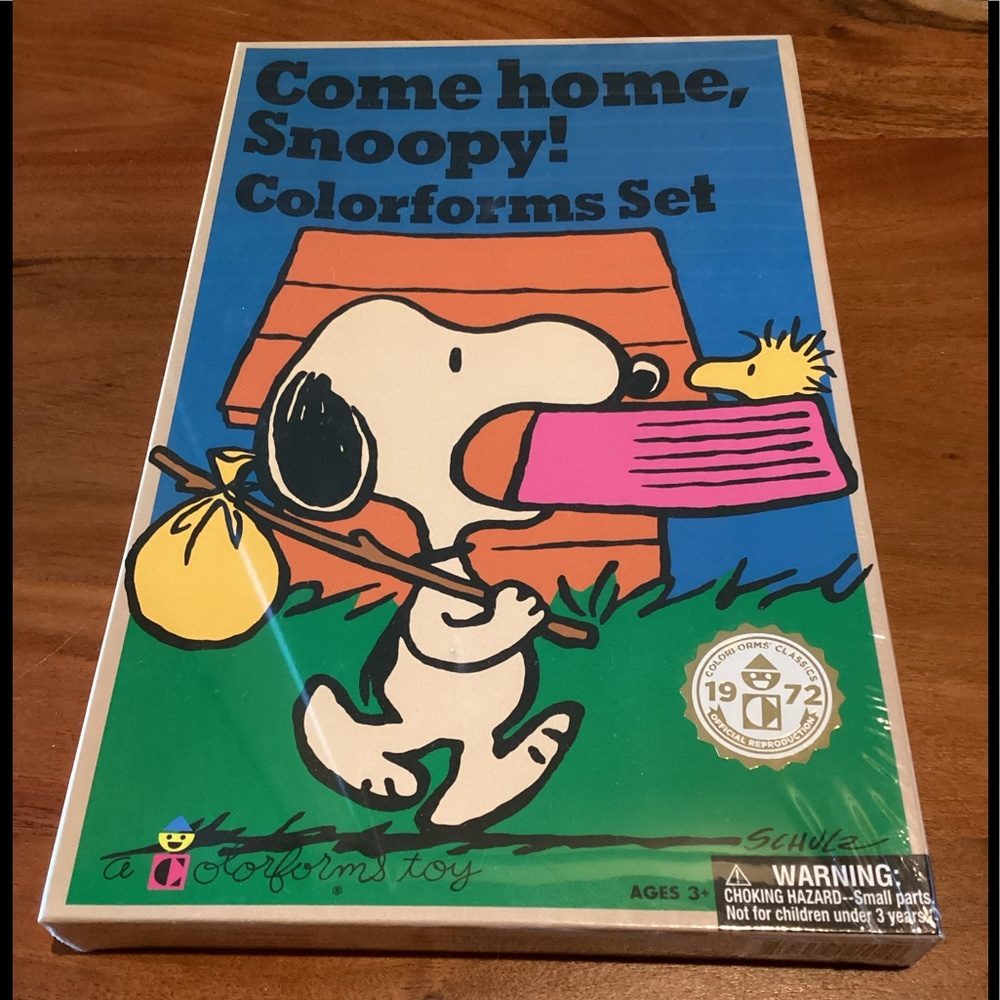 Come Home Snoopy Colorforms Set